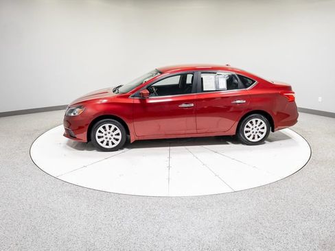 Used 2016 Nissan Sentra SV FWD image 29