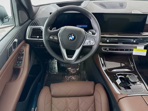 Used 2026 BMW X5 xDrive40i w/ Premium Package image 24