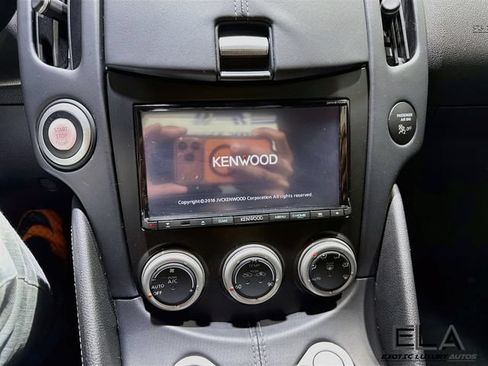Used 2013 Nissan 370Z Coupe RWD image 16