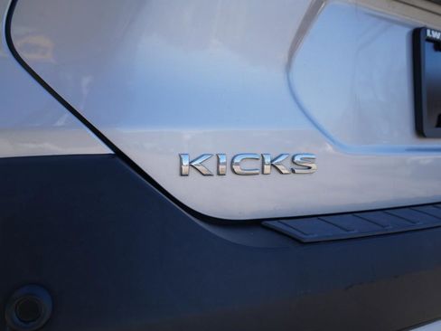 Used 2020 Nissan Kicks SR w/ SR Premium Package image 91