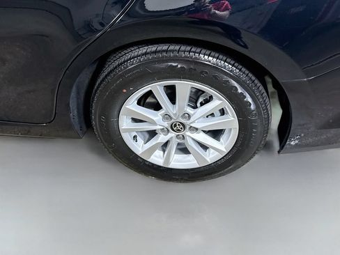 Used 2026 Toyota Camry LE FWD image 28