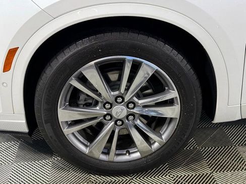 Used 2021 Cadillac XT6 Premium Luxury FWD image 6