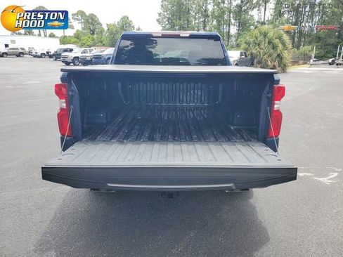 Certified 2022 Chevrolet Silverado 1500 RST w/ Z71 Off-Road Package AWD/4WD image 8