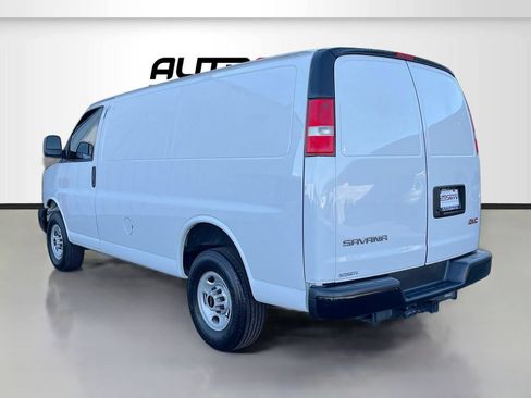 Used 2024 GMC Savana 2500 w/ Driver Convenience Package RWD image 5