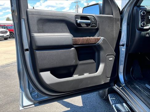 Used 2020 GMC Sierra 1500 Denali w/ LPO, GMC Protection Package AWD/4WD image 18
