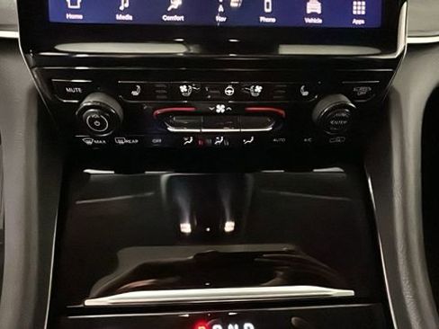 Used 2023 Jeep Grand Cherokee 30th Anniversary AWD/4WD image 23