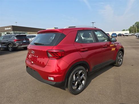 New 2025 Hyundai Venue Limited image 6