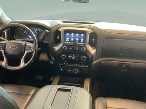 Used 2019 Chevrolet Silverado 1500 LT Trail Boss AWD/4WD image 46
