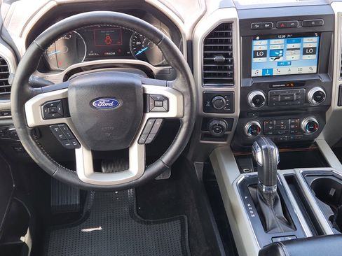 Used 2018 Ford F150 Lariat w/ Equipment Group 502A Luxury AWD/4WD image 27