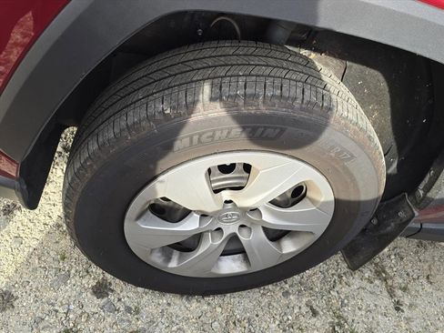 Used 2023 Toyota RAV4 LE image 10