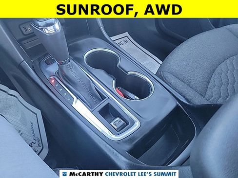 Used 2018 Chevrolet Equinox LT w/ Sun & Infotainment Package image 10