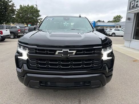 Used 2025 Chevrolet Silverado 1500 RST AWD/4WD image 8