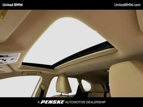 Used 2021 Lexus RX 350L Premium w/ Premium Package image 12