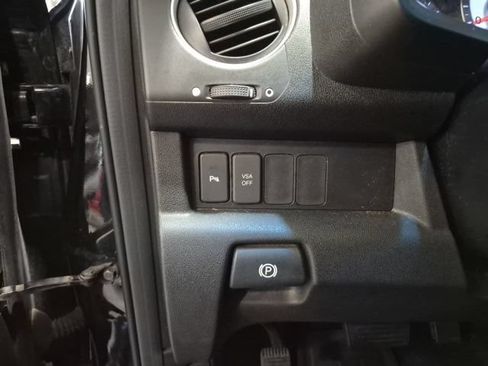 Used 2010 Honda Pilot Touring image 12