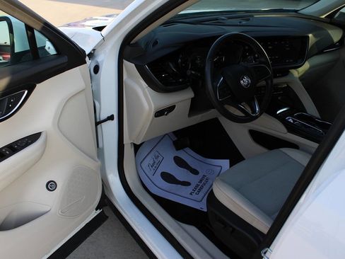 Used 2023 Buick Envision Preferred image 12