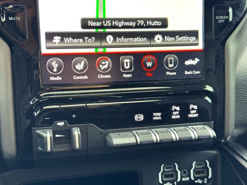 Used 2020 RAM 3500 Laramie image 28