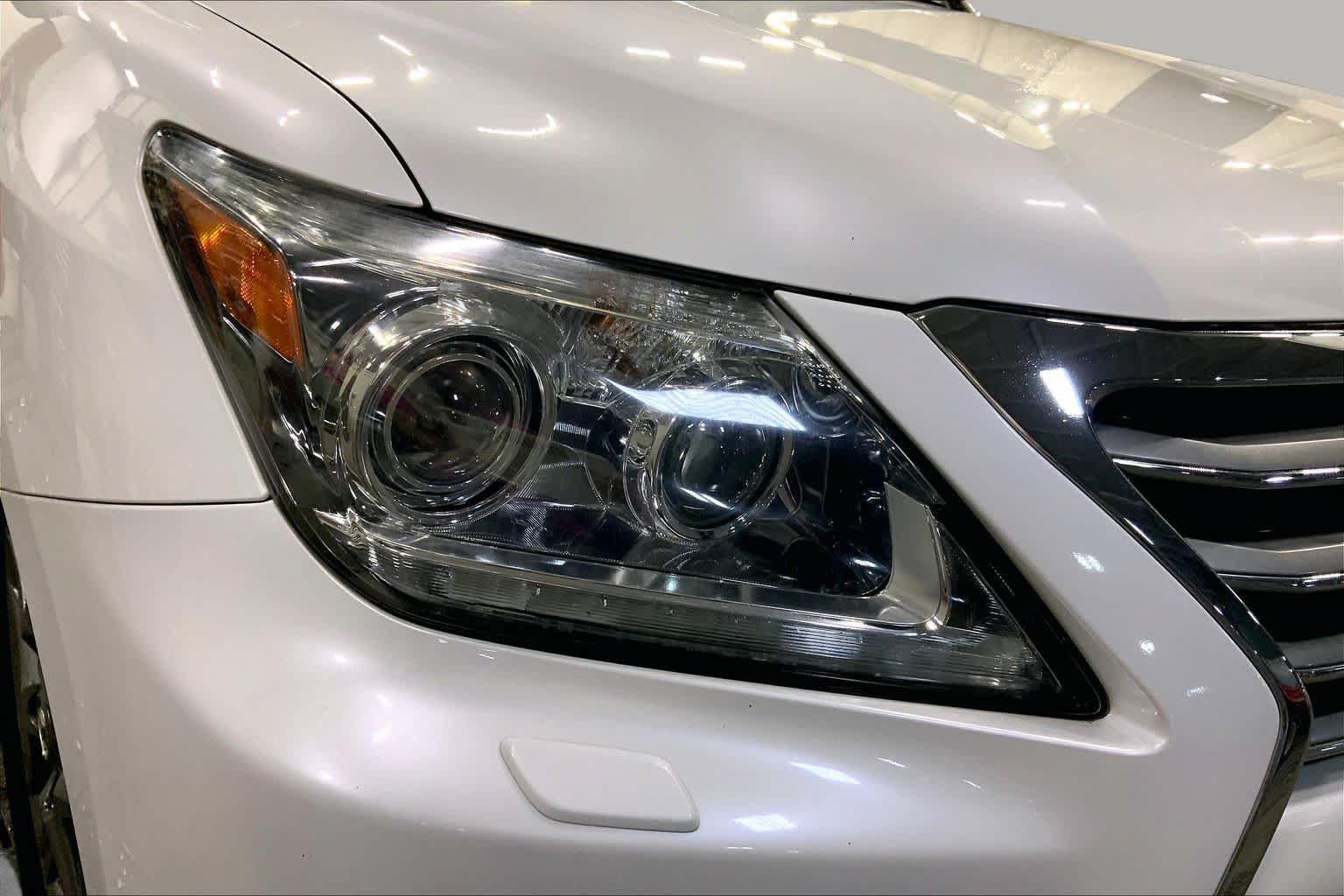 Used 2013 Lexus LX 570 4WD image 28
