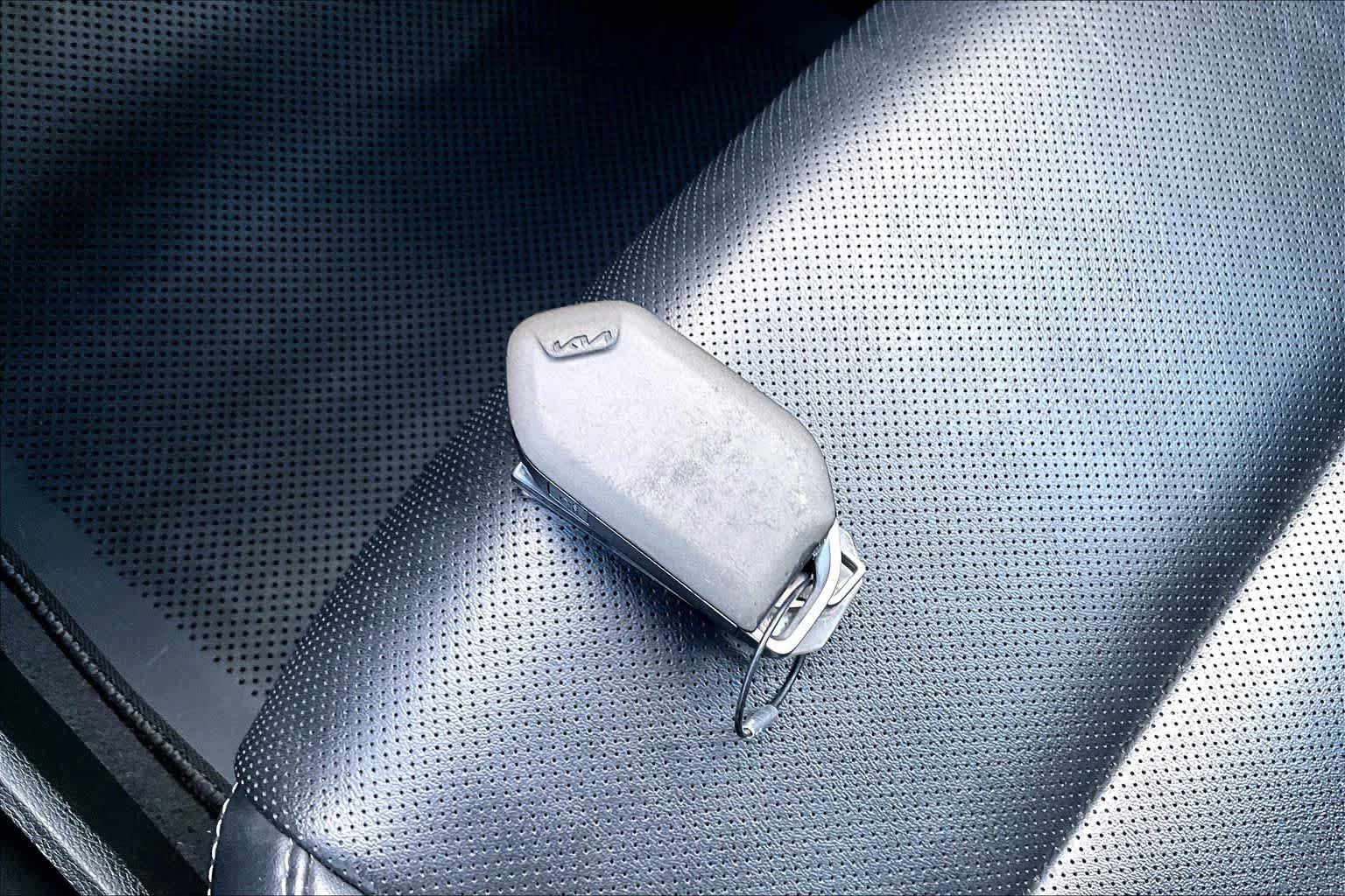 Used 2025 Kia Telluride S AWD/4WD image 15