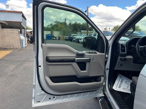 Used 2016 Ford F150 XLT w/ Equipment Group 302A Luxury AWD/4WD image 29