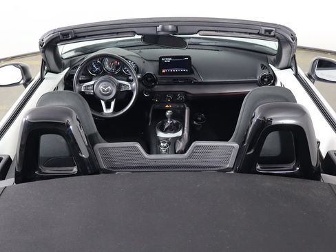Used 2019 MAZDA MX-5 Miata Club w/ I-ACTIVSENSE Club Package RWD image 20