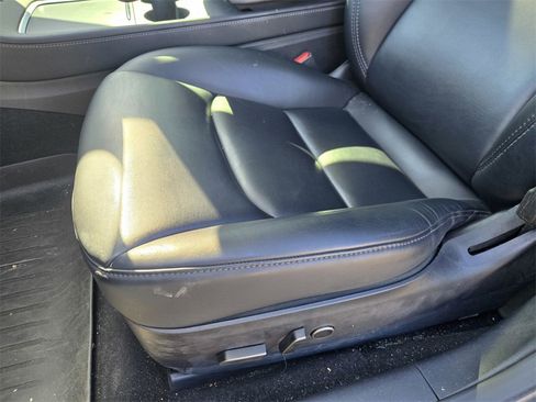 Used 2021 Tesla Model Y Long Range image 14