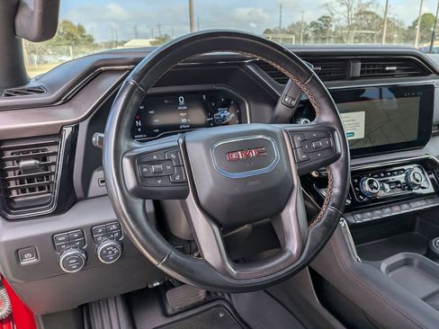 Used 2024 GMC Sierra 2500 AT4 w/ AT4 Preferred Package AWD/4WD image 12