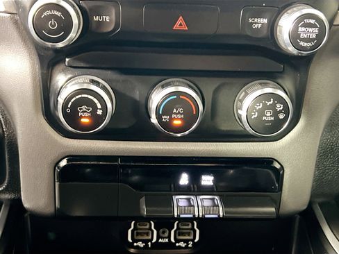 Used 2021 RAM 1500 Big Horn RWD image 27