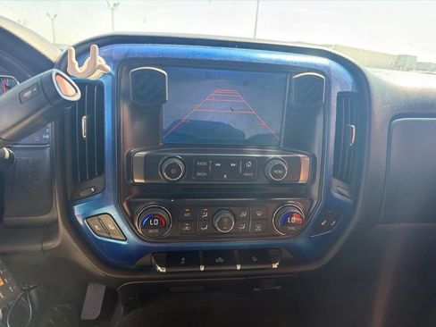 Used 2015 Chevrolet Silverado 1500 LT w/ LT Convenience Package AWD/4WD image 10