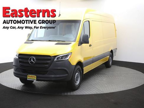 Used 2021 Mercedes-Benz Sprinter 2500 w/ Acoustic Package image 51