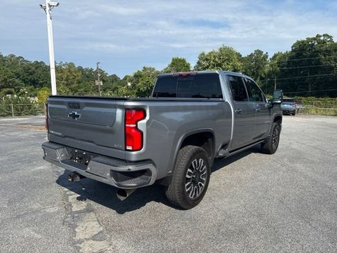 Used 2025 Chevrolet Silverado 2500 LTZ w/ LTZ Plus Package AWD/4WD image 6