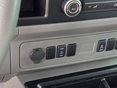 Used 2014 Nissan NV 2500 SV w/ Technology Package image 20