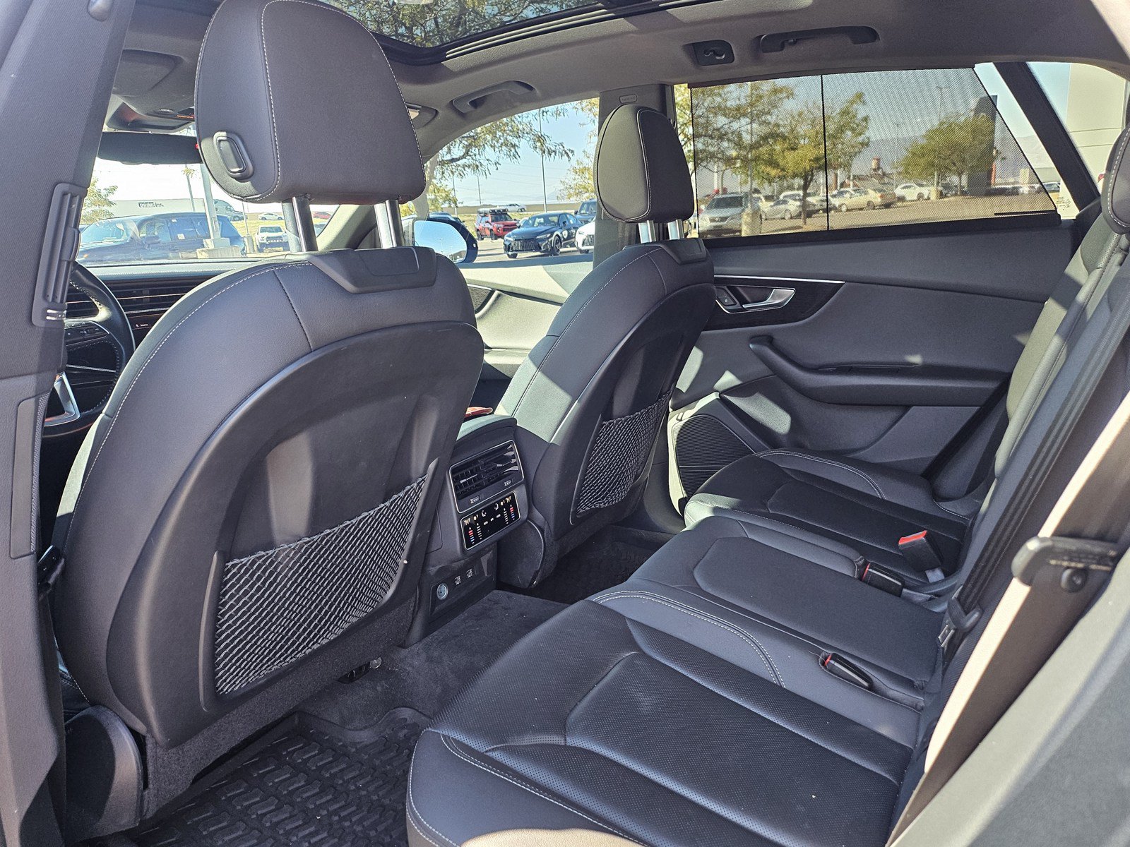 Used 2019 Audi Q8 Prestige w/ Year 1 Package AWD/4WD image 16