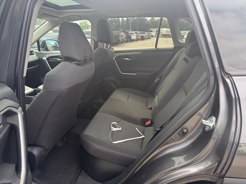 Used 2022 Toyota RAV4 XLE w/ Convenience Package AWD/4WD image 6