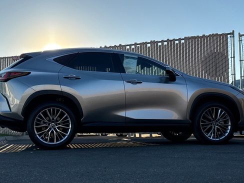 Used 2022 Lexus NX 350 AWD w/ Luxury Package image 3
