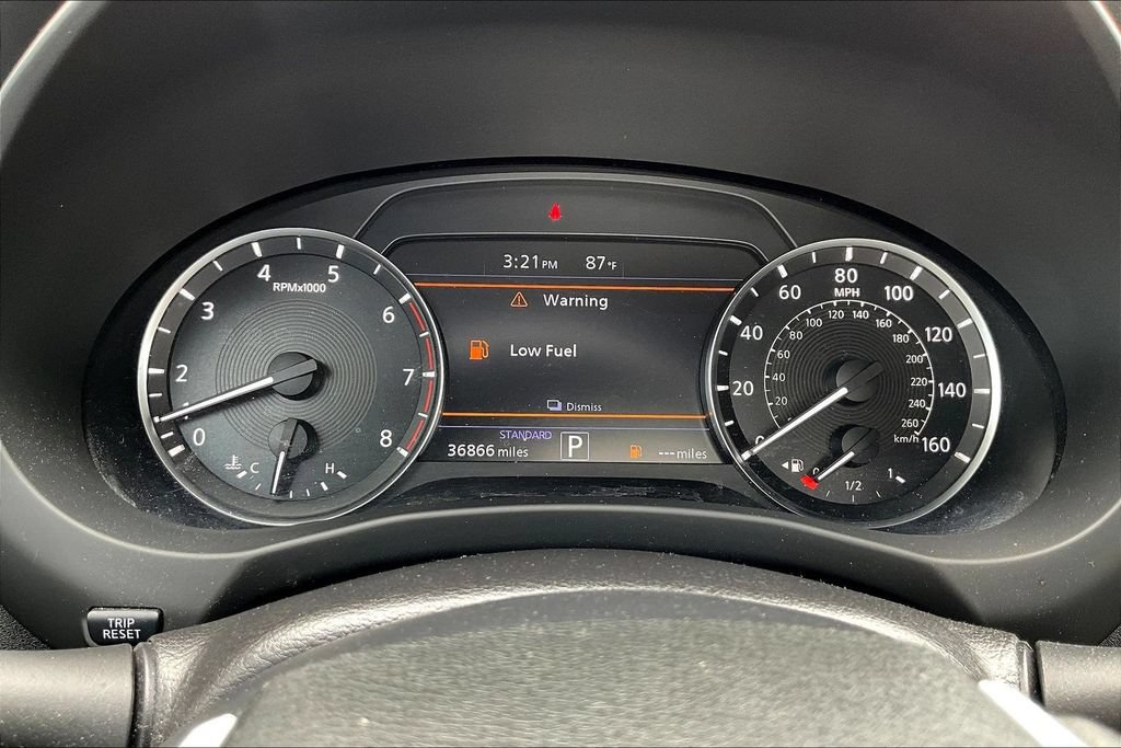 Used 2023 INFINITI QX50 Luxe FWD image 13