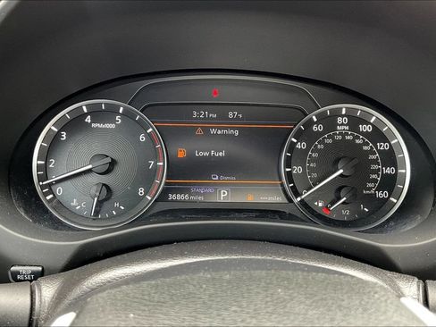 Used 2023 INFINITI QX50 Luxe FWD image 13