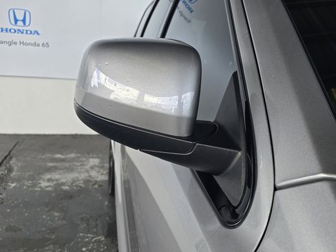 Used 2019 Jeep Grand Cherokee Altitude image 32