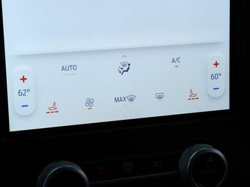 Used 2021 Ford Edge ST image 32