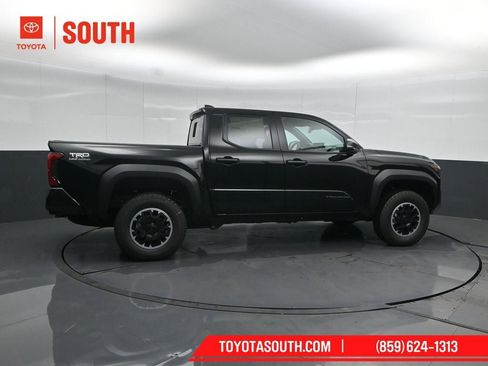 New 2026 Toyota Tacoma TRD Off-Road w/ TRD Off Road Upgrade Package AWD/4WD image 3