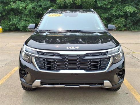Used 2024 Kia Seltos S AWD/4WD image 3