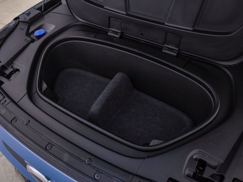 Certified 2023 Volvo C40 P8 Recharge Plus image 28