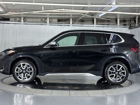 Used 2023 BMW X1 xDrive28i w/ Convenience Package AWD/4WD image 2