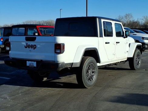 New 2026 Jeep Gladiator Sport image 16