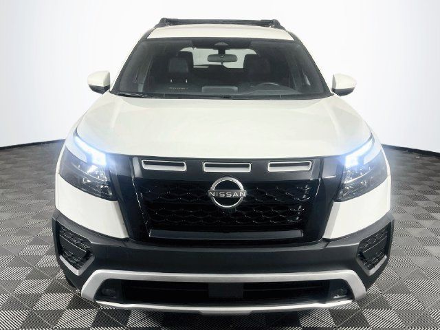 Used 2025 Nissan Pathfinder Rock Creek AWD/4WD image 3
