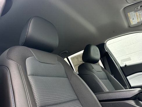 New 2026 Chevrolet Trax LT FWD image 17