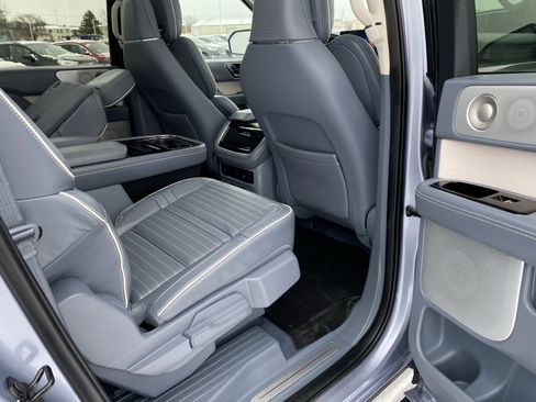 Used 2024 Lincoln Navigator L Black Label image 14