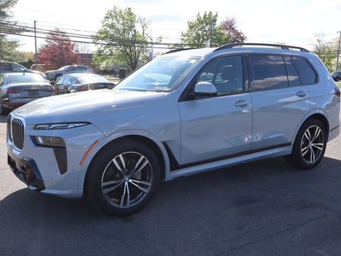 Used 2024 BMW X7 xDrive40i w/ Executive Package AWD/4WD image 1