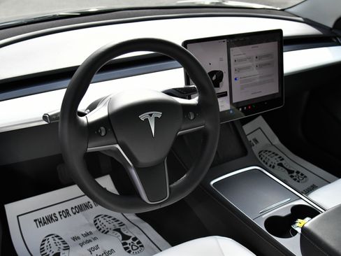 Used 2023 Tesla Model 3 Standard Range RWD image 14