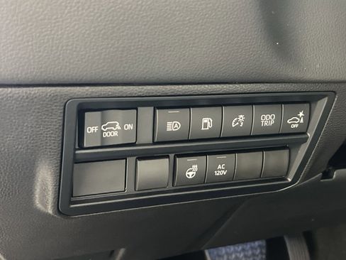 Used 2024 Toyota Sequoia Limited image 31