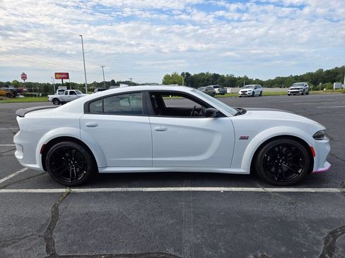 Used 2023 Dodge Charger Scat Pack RWD image 7